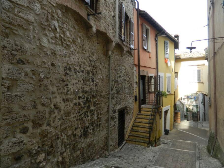 Ferienwohnung Casa Dell'Oliveto "Parcheggio Gratuito" Narni Exterior foto