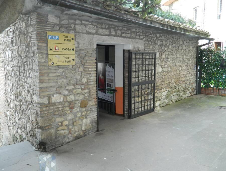 Ferienwohnung Casa Dell'Oliveto "Parcheggio Gratuito" Narni Exterior foto
