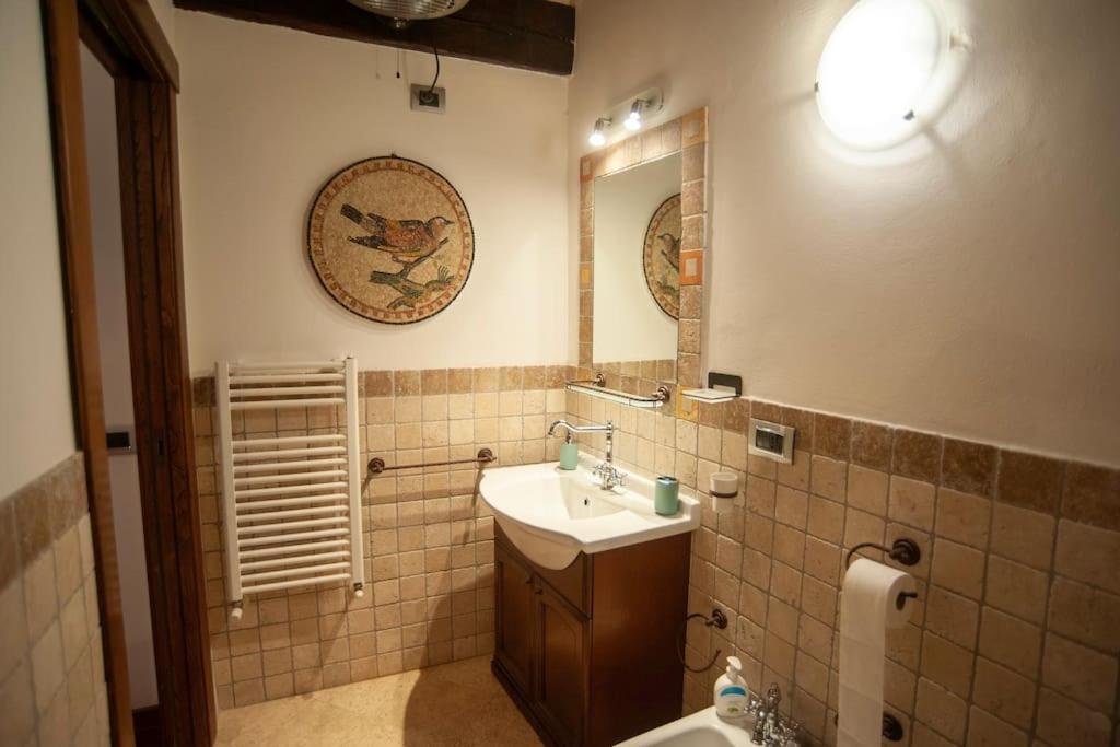 Ferienwohnung Casa Dell'Oliveto "Parcheggio Gratuito" Narni Exterior foto
