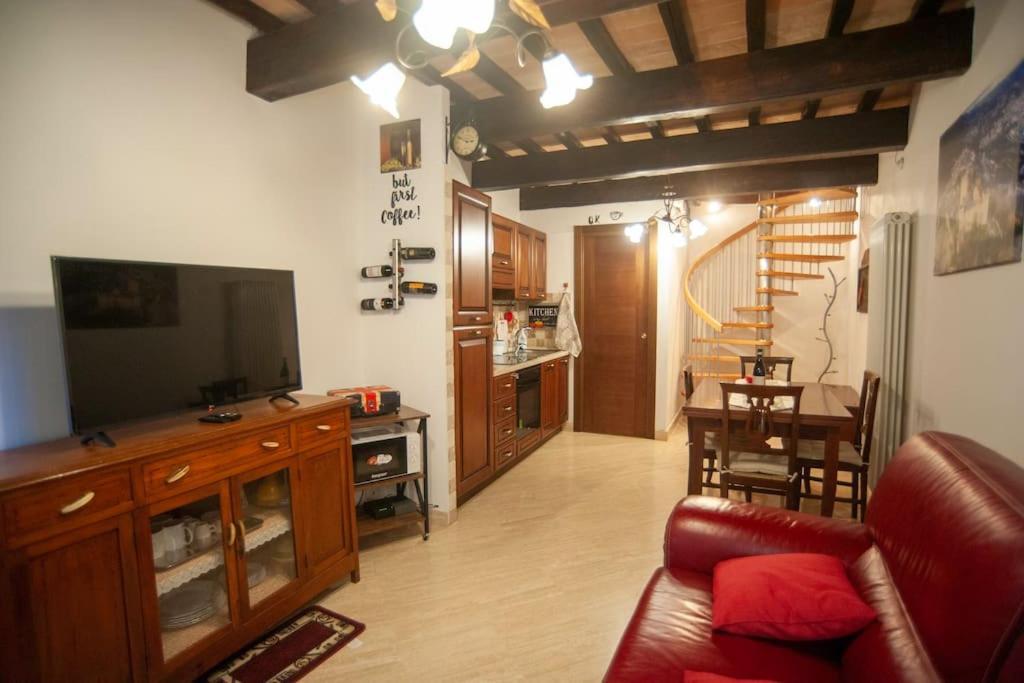 Ferienwohnung Casa Dell'Oliveto "Parcheggio Gratuito" Narni Exterior foto