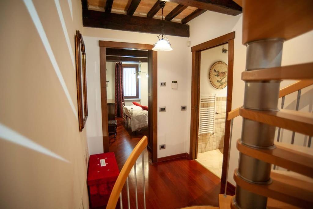 Ferienwohnung Casa Dell'Oliveto "Parcheggio Gratuito" Narni Exterior foto