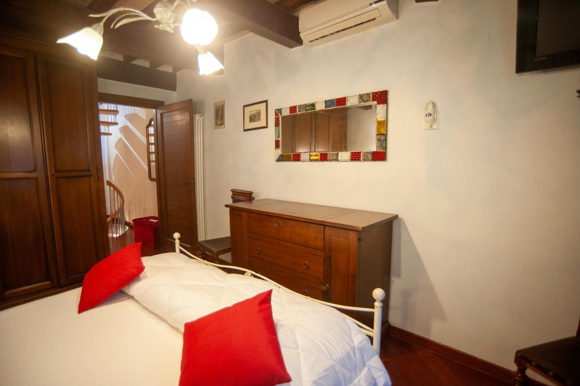 Ferienwohnung Casa Dell'Oliveto "Parcheggio Gratuito" Narni Exterior foto